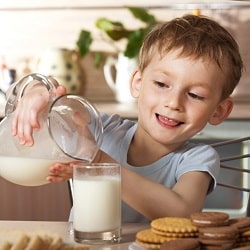 дитина не переносить молоко