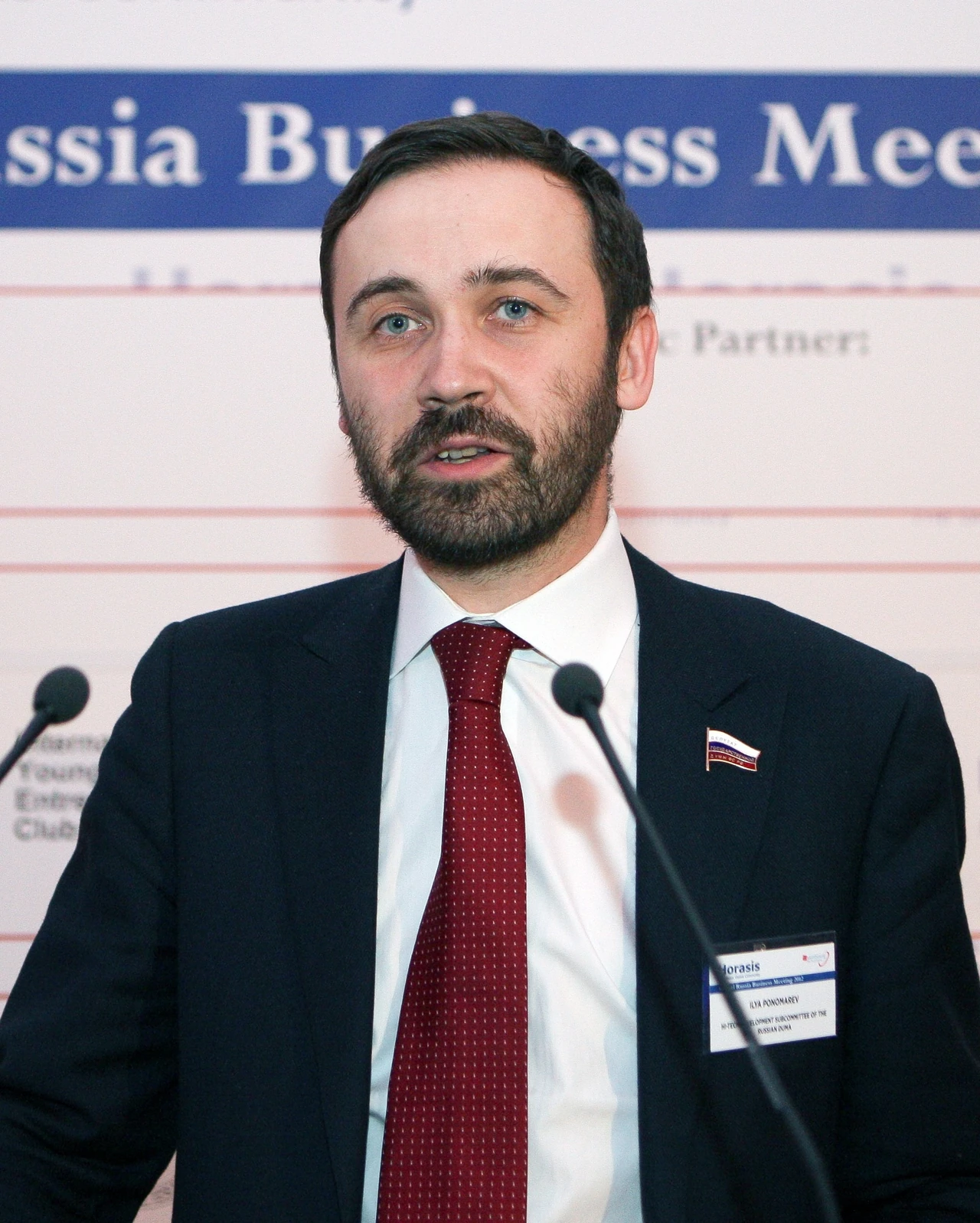 Немовля переплутав день із ніччю: поради Комаровського
