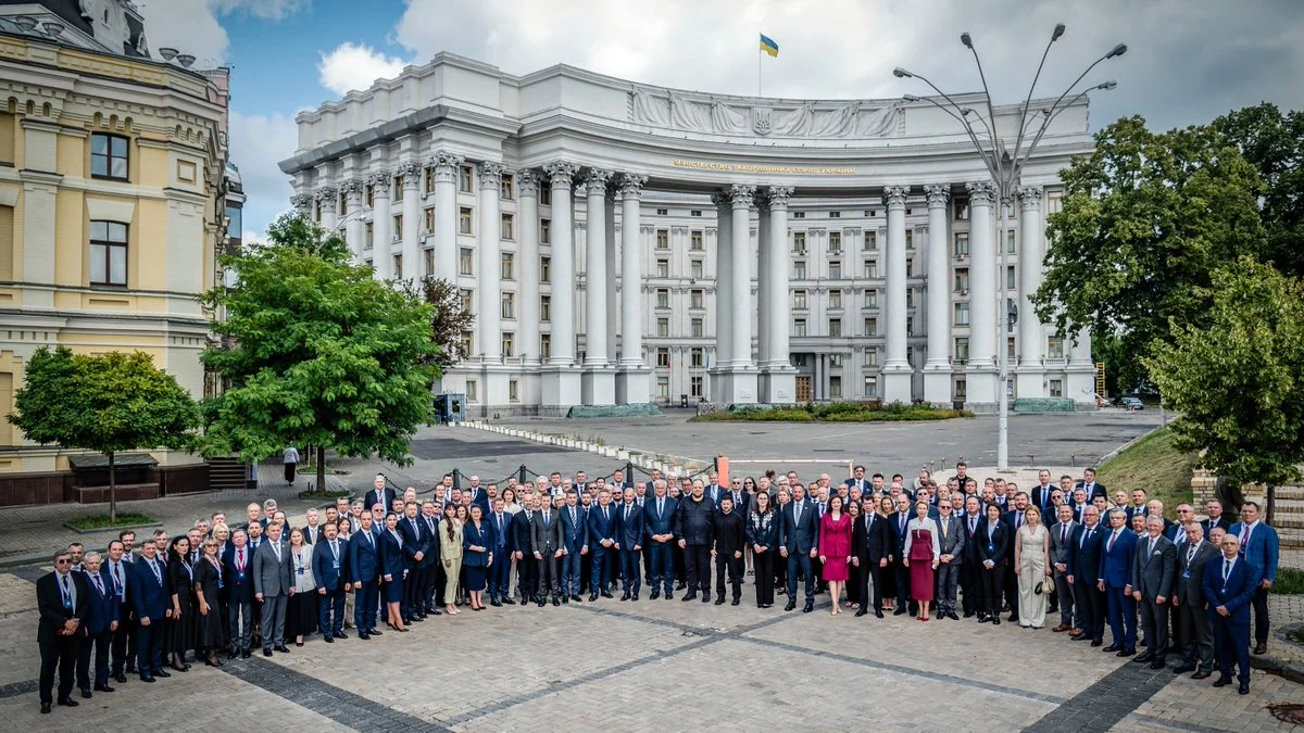 Сибіга анонсував нараду послів за участі Зеленського