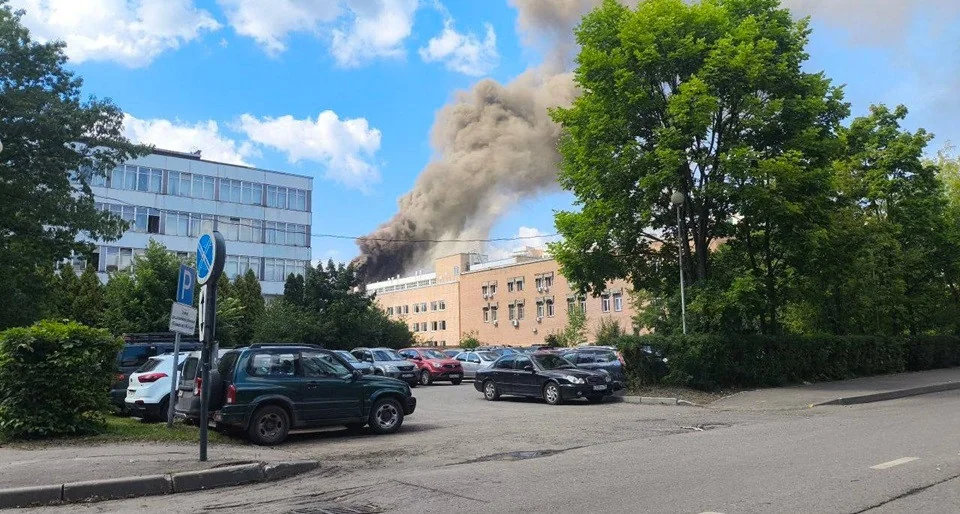 У Підмосков’ї спалахнула пожежа в головному центрі Роскосмосу